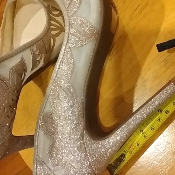 New Classy Shoes! - Picture 4 of 8